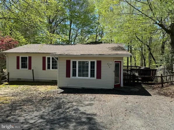 977 Santa Rosa Ln, Lusby, MD 20657