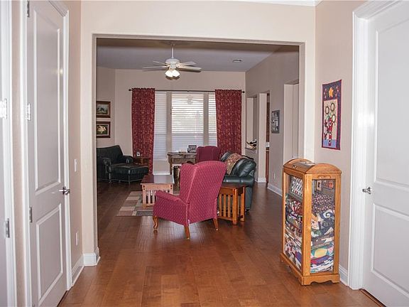 5th image of 7104 Maumee Valley Ct