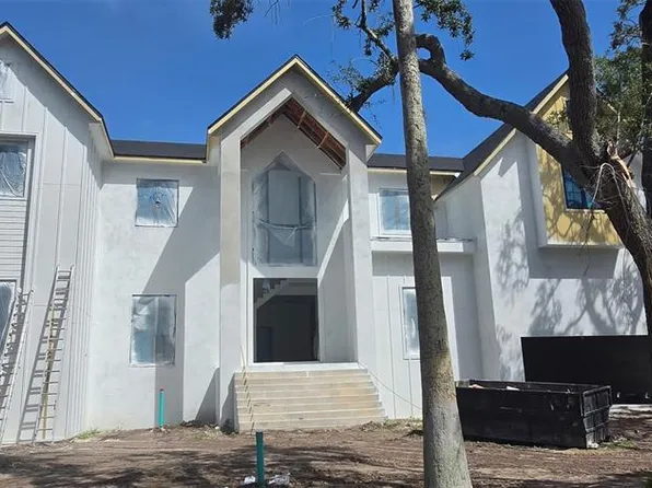 811 Grove Park Ave, Tampa, FL 33609