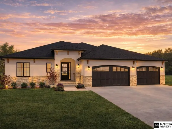 10901 N 166th St, Bennington, NE 68007