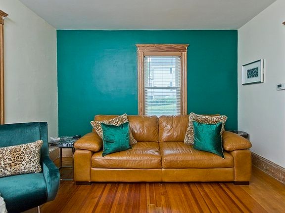 3rd image of 78 Proctor St