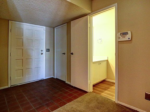 3rd image of 2915 Calle Del Valle