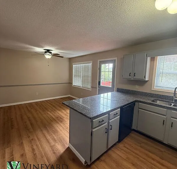 6065 Sand Wedge Cir NW — Photo 4