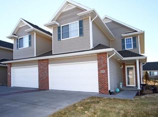 8503 Dunrovin Rd, Lincoln, NE 68526