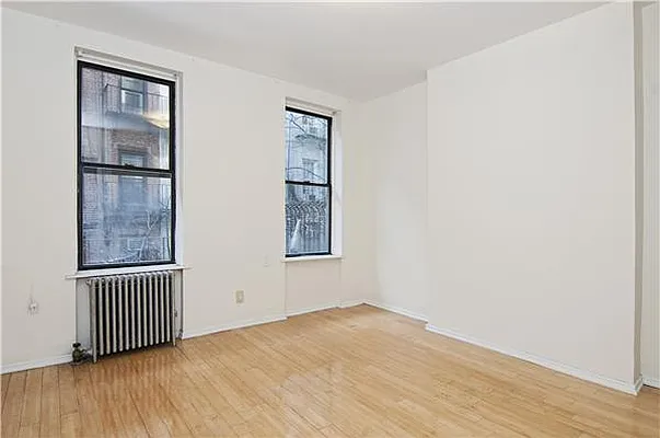 Sold by Century 21 Metropolitan | media 5
