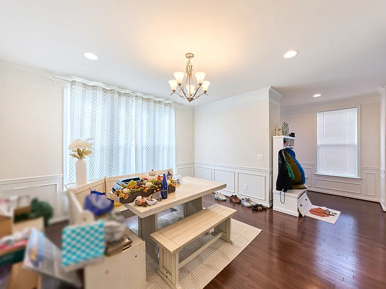 24887 Coventry Grove Ct — Photo 47