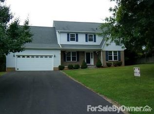 217 Crowfield Cir, Lewisburg, WV 24901