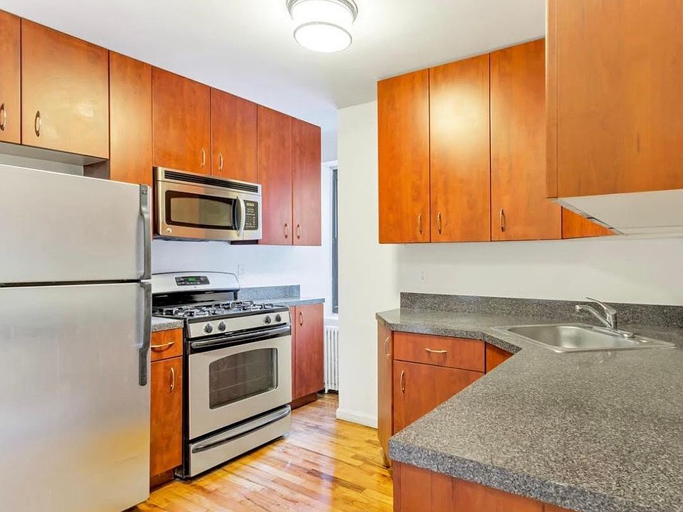 1st image of 15 Bell Blvd Floor 2