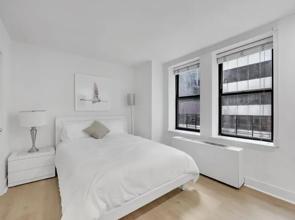 150 West 51st Street image 7 of 15