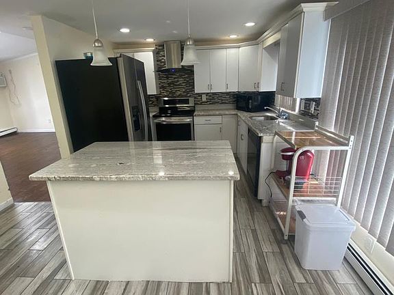 2nd image of 2520 Inglewood St Floor 2