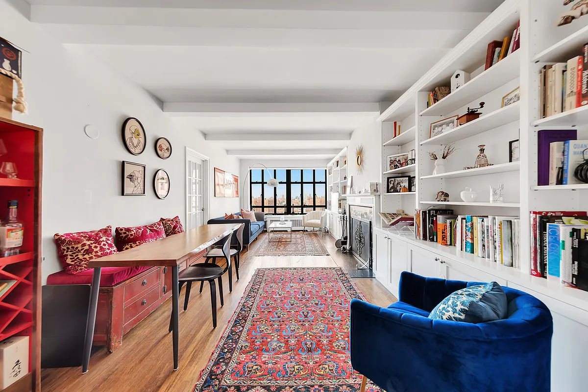 166 East 96th St Unit 15B  