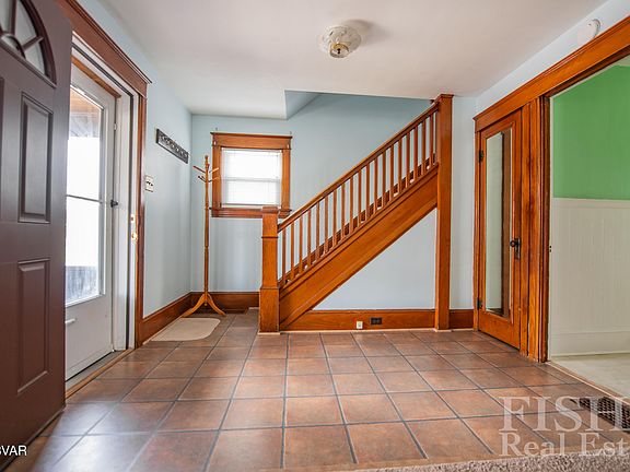 5th image of 1213 Park Ave