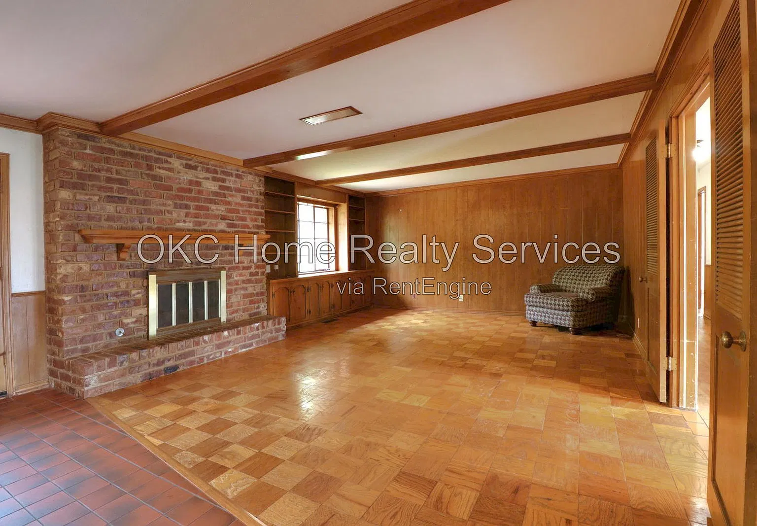 3 bed, 2.0 bath, 1945 sqft, $1,550 — Photo 3