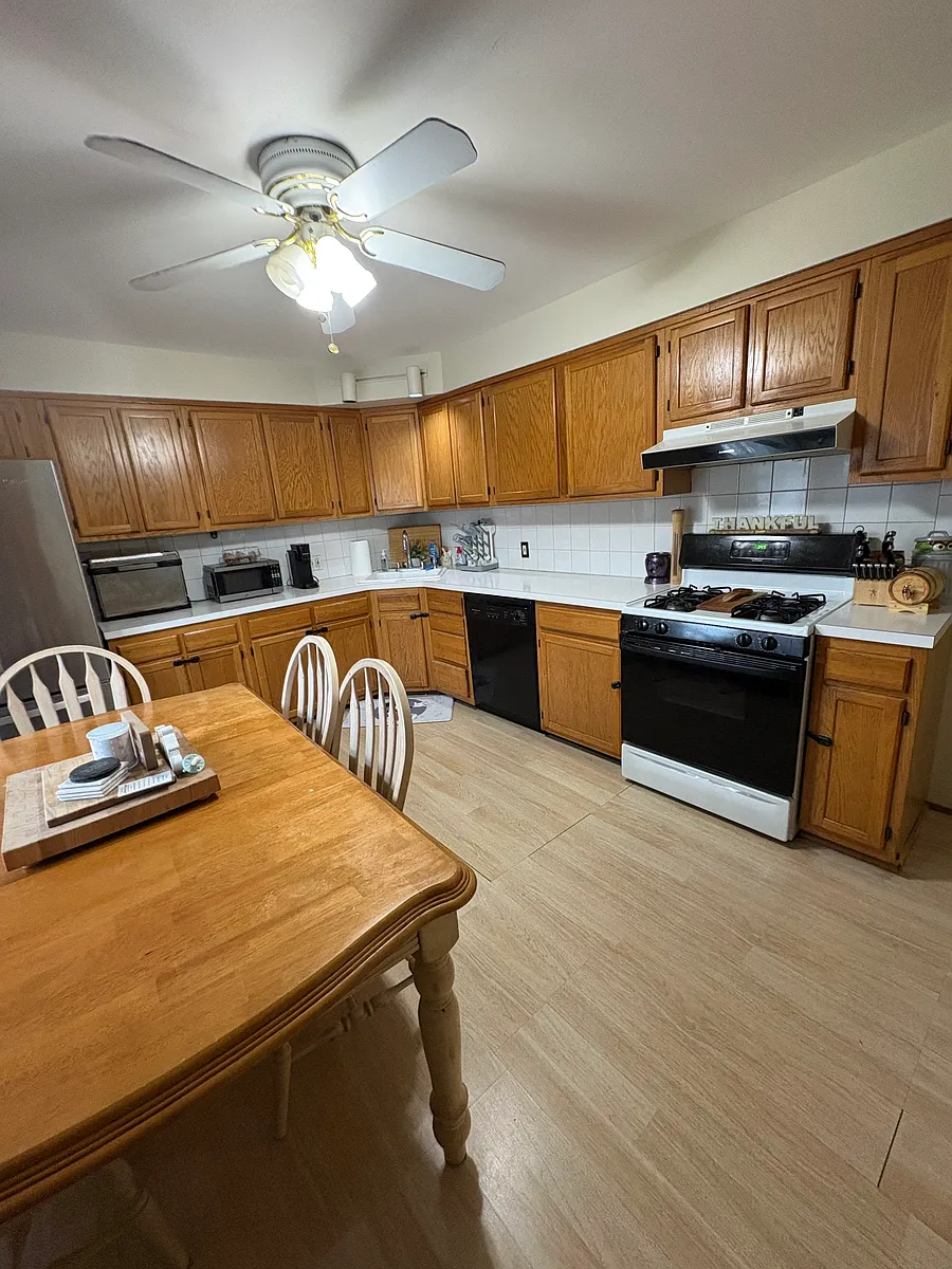 Eat In Kitchen - 238 New St #2
