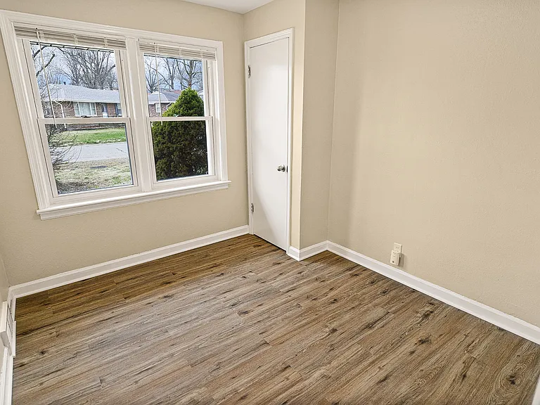 1201 Billings Dr — Photo 13