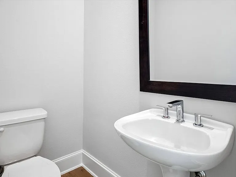 6005 Laurel Ln — Photo 22