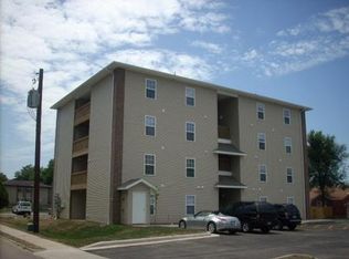 813 S Robberson Ave, Springfield, MO 65806