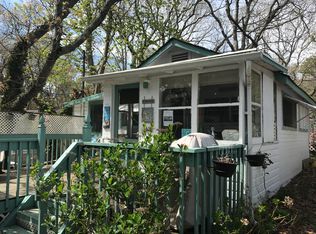 11 Surfway N, Baiting Hollow, NY 11933
