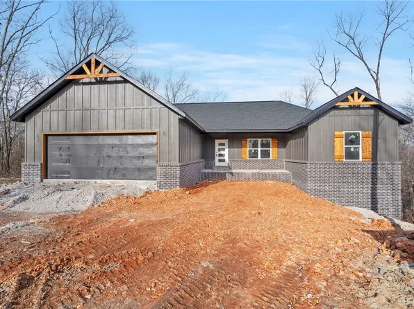1 Wickham Ln, Bella Vista, AR 72714