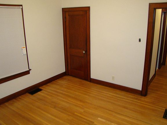 5th image of 1240 W 6th Ave