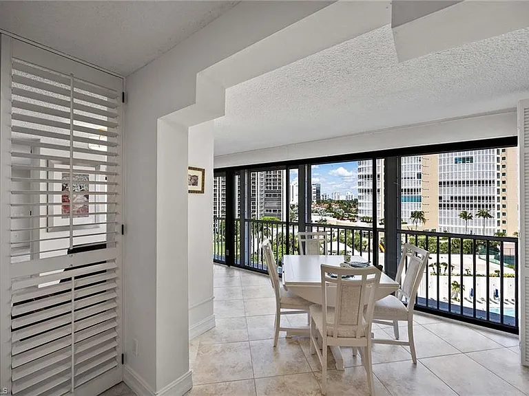 4401 Gulf Shore Blvd N #C-804 — Photo 32