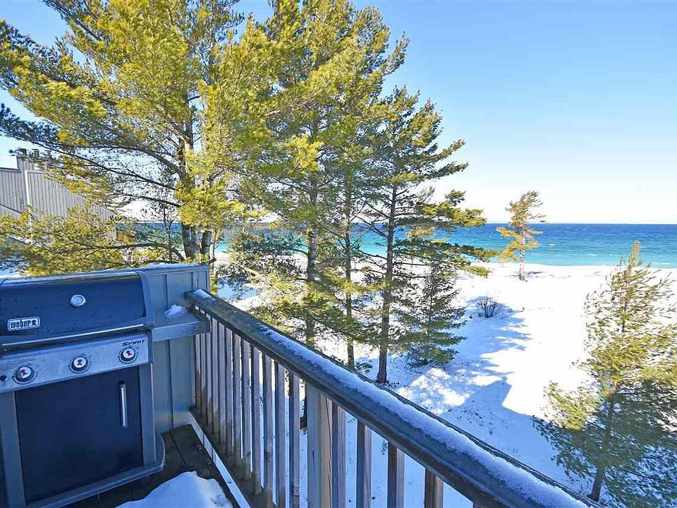 25 S Beach Walk, Glen Arbor, MI 49636 Zillow
