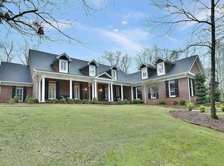 201 Hydrangea Rd, Columbus, GA 31904