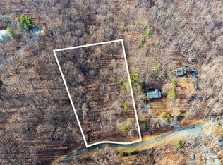 28 Stone Chimneys Rd, Nellysford, VA 22958