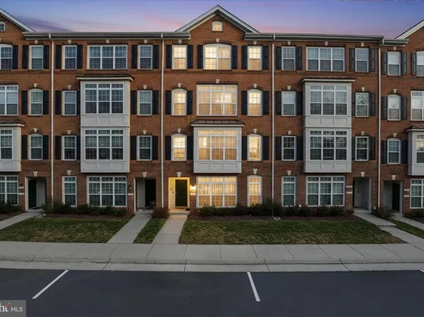 22768 Ferncrest Ter, Ashburn, VA 20148