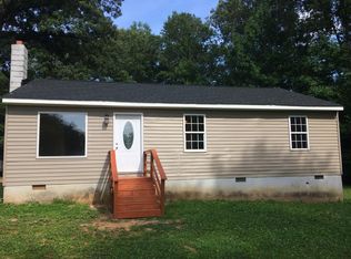 826 Old Apple Grove Rd, Mineral, VA 23117