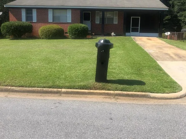 219 S Sunrise Dr, Albany, GA 31701