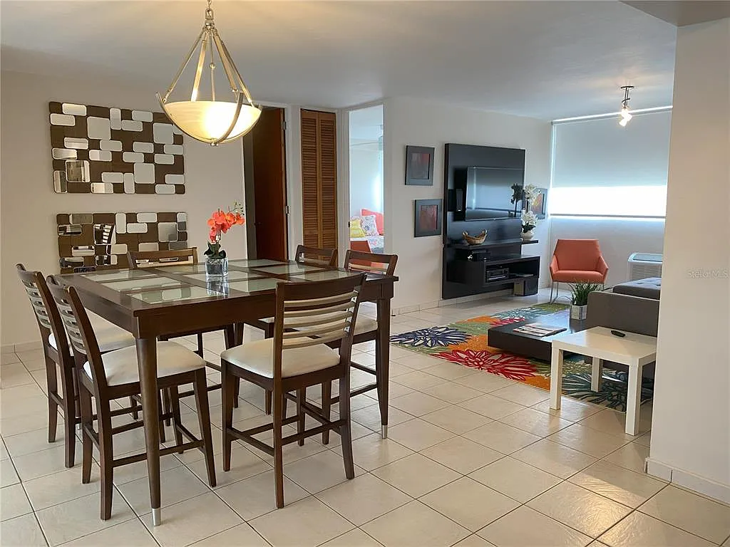 2 bed, 2.5 bath, 1749 sqft, $3,500 — Photo 2
