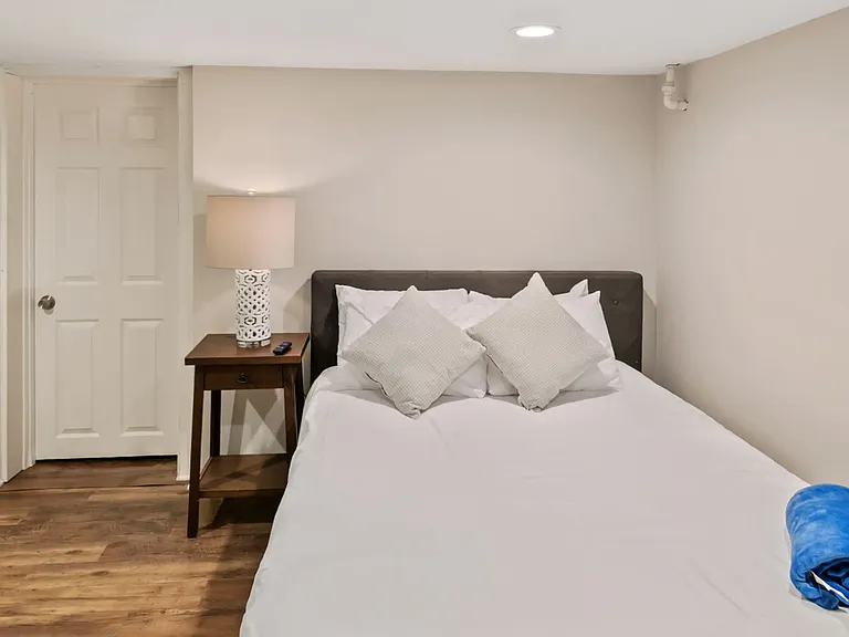 225 W Park Ave #1 — Photo 5