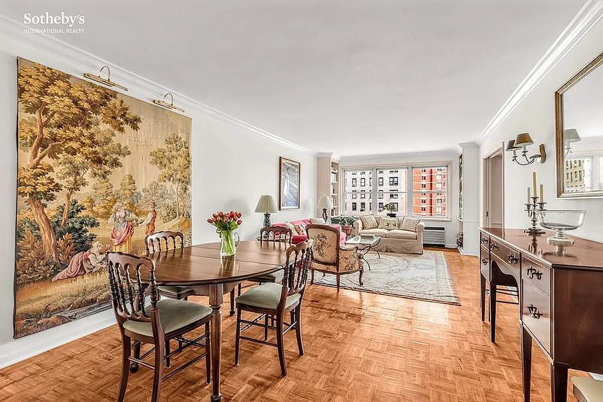 1199 Park Ave APT 10E photo 1