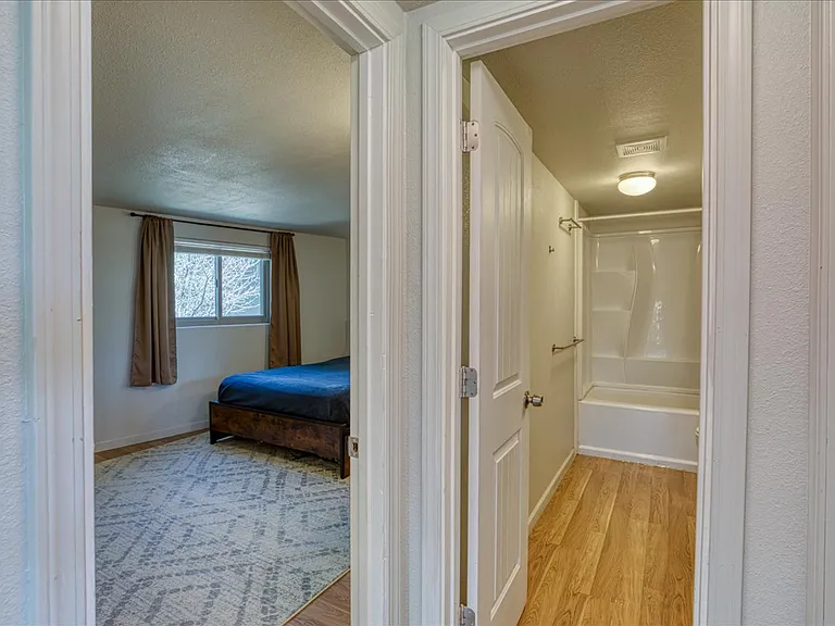 43 Scratch Ct — Photo 6