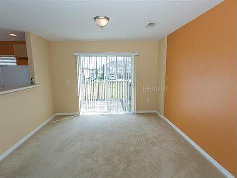 4th image of 3813 Hampstead Ln