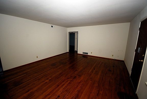4th image of 3714 El Camino Ave