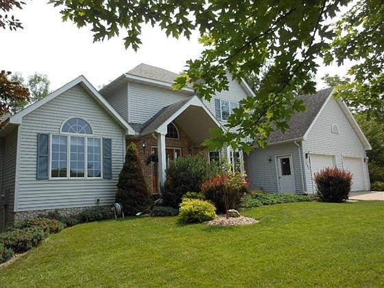 1st image of 143 Diane Loreli Ln
