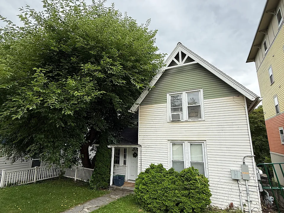 114 College Ave #1