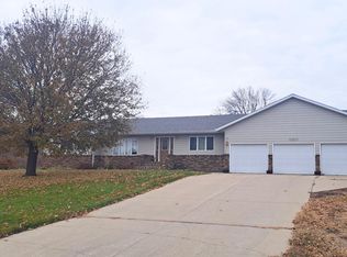 12925 Prairiewood Dr, Aberdeen, SD 57401