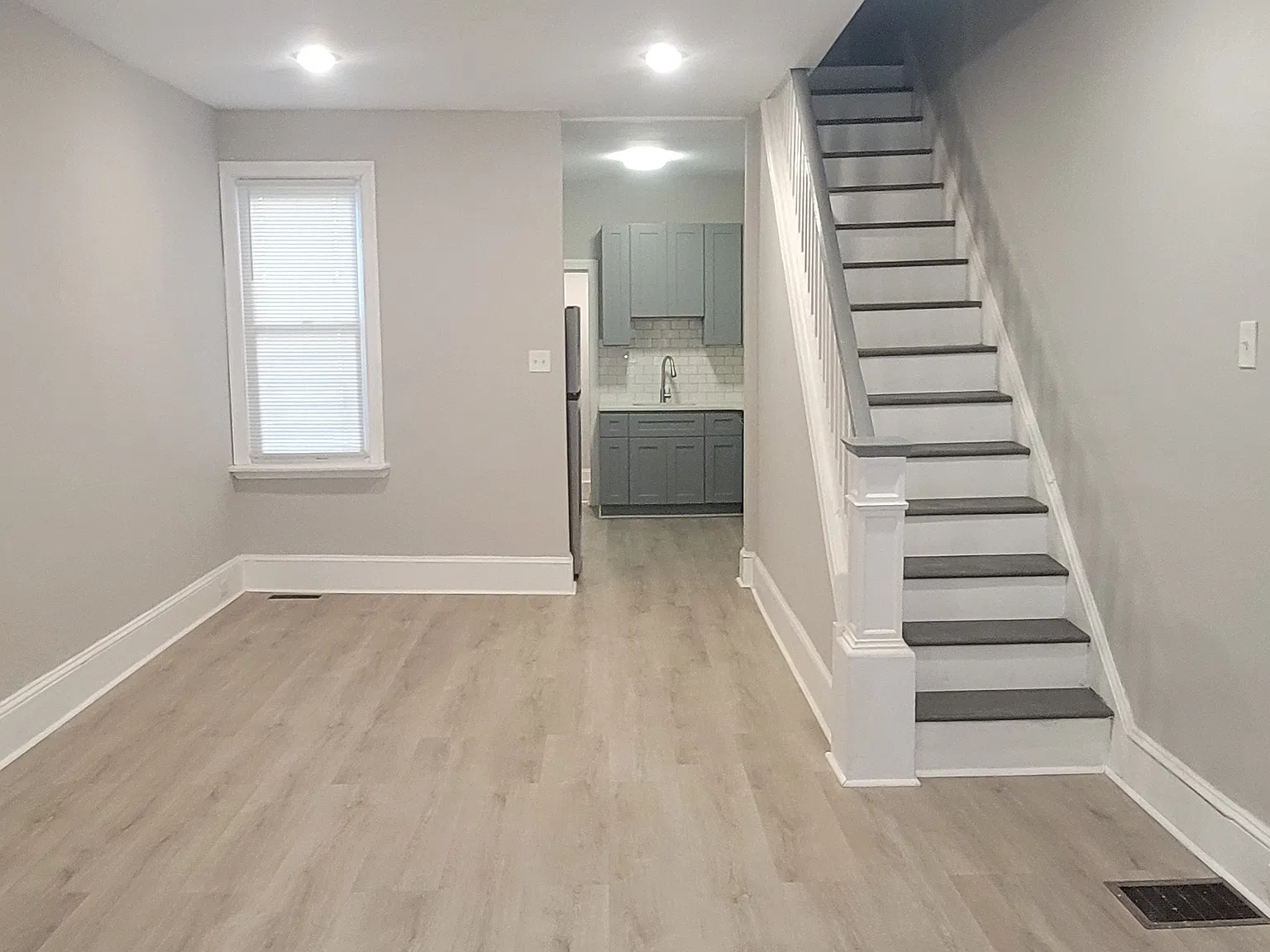 3 bed, 1016 sqft, $1,325 — Photo 2