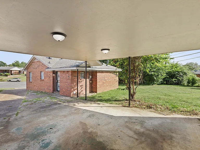 1642 Rozelle Cv — Photo 15