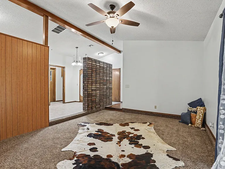 3917 Clendon Way — Photo 3