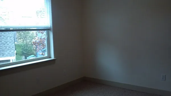 1754 NE Lotus Dr — Photo 5