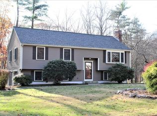 8 Meadowbrook Rd, Franklin, MA 02038