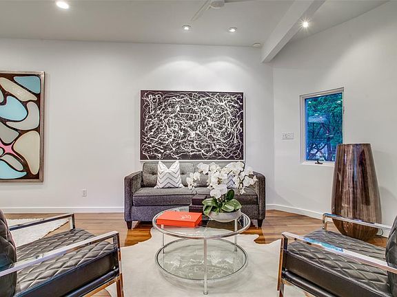 5th image of 4241 Buena Vista St APT 7