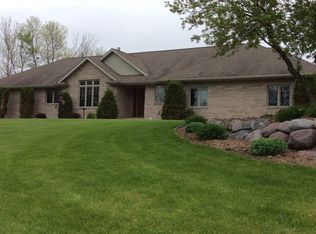 3523 Buyarski Rd, Green Bay, WI 54311