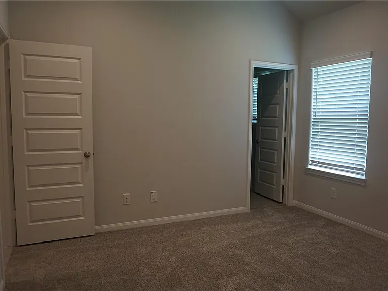 11872 E Gate Dr — Photo 15
