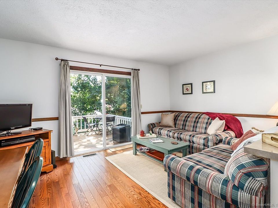 Plumtree Heights 8 Huntington Ct Bethel CT Zillow