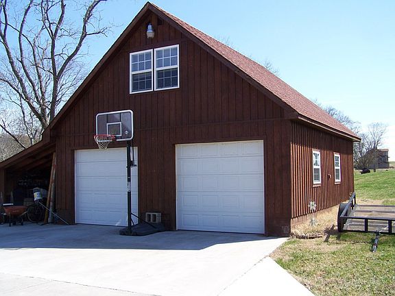 DETACHED GARAGE &OFFICE